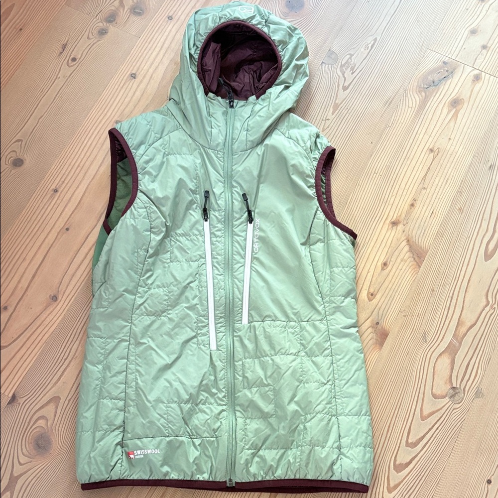 Women's Green Sleeveless Hooded Vest